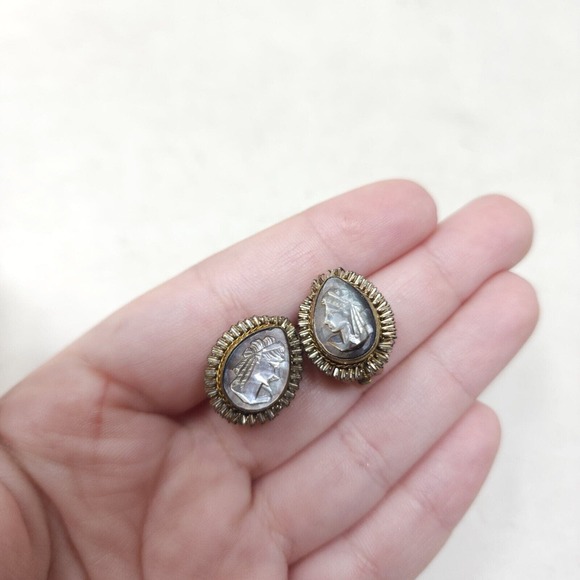Antique Cameo Earrings Vtg Mother of Pearl MOP Shell Brass Sterling Silver Clip - Picture 5 of 7